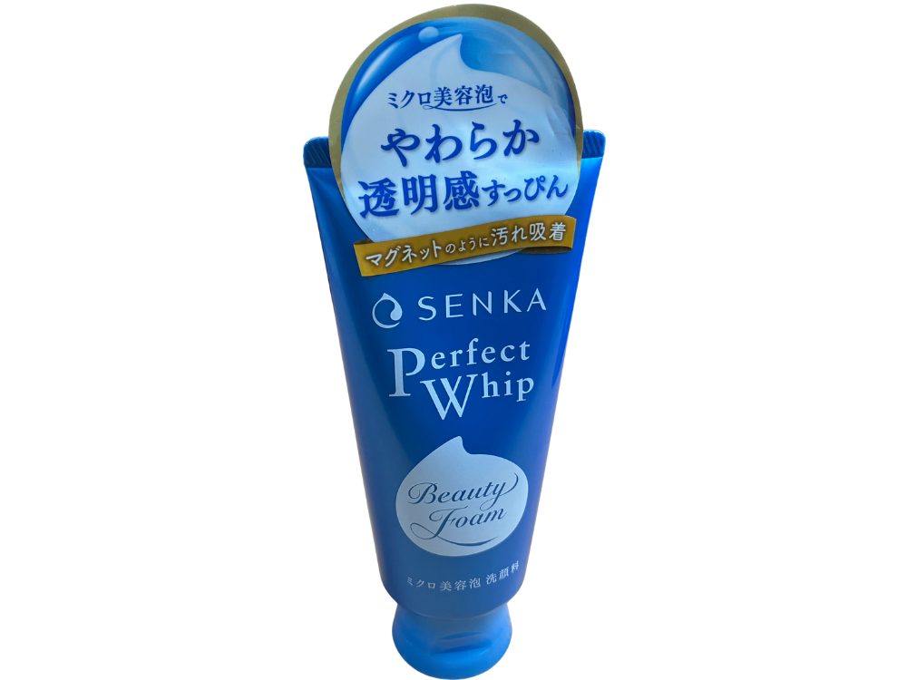 愛用しているSENKA パーフェクトホイップの洗顔料